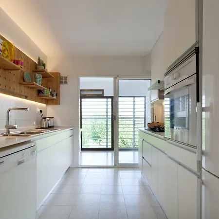 Apartment Relaxing Seafront 20 Min From Bcn *